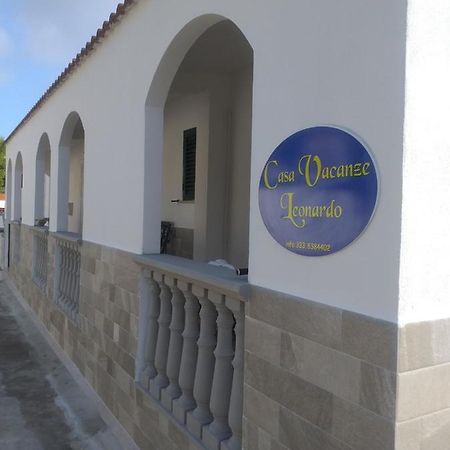 Casa Vacanze Leonardo Пескічі Екстер'єр фото
