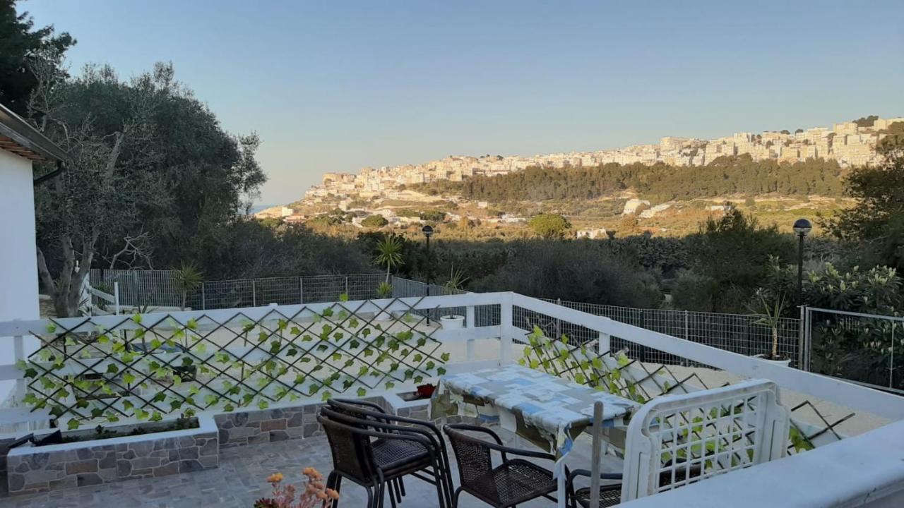 Casa Vacanze Leonardo Пескічі Екстер'єр фото