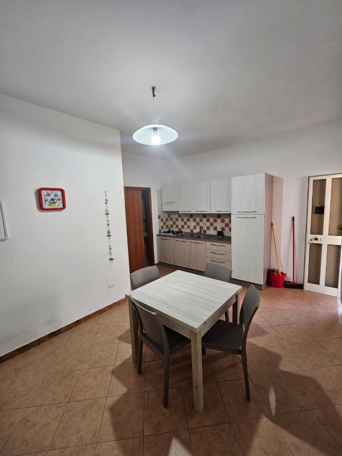 Casa Vacanze Leonardo Пескічі Екстер'єр фото