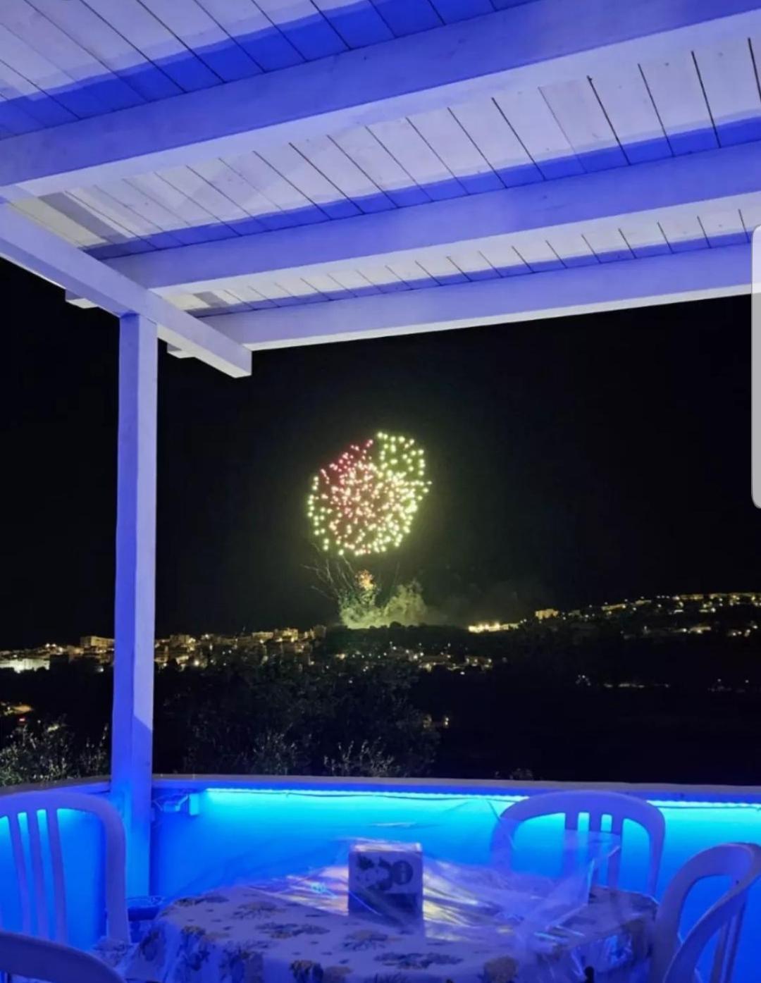 Casa Vacanze Leonardo Пескічі Екстер'єр фото